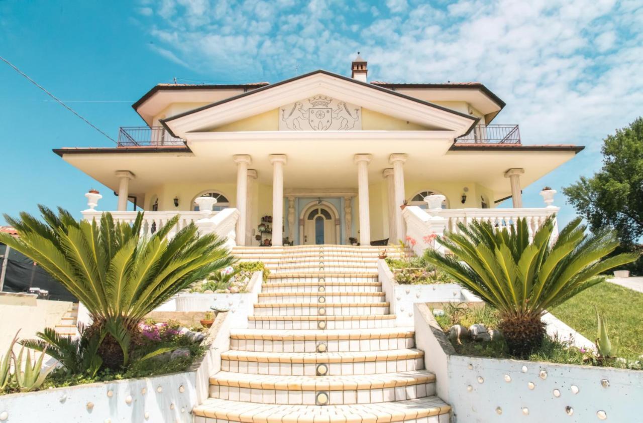 Alexander'S Home Collecorvino Ngoại thất bức ảnh